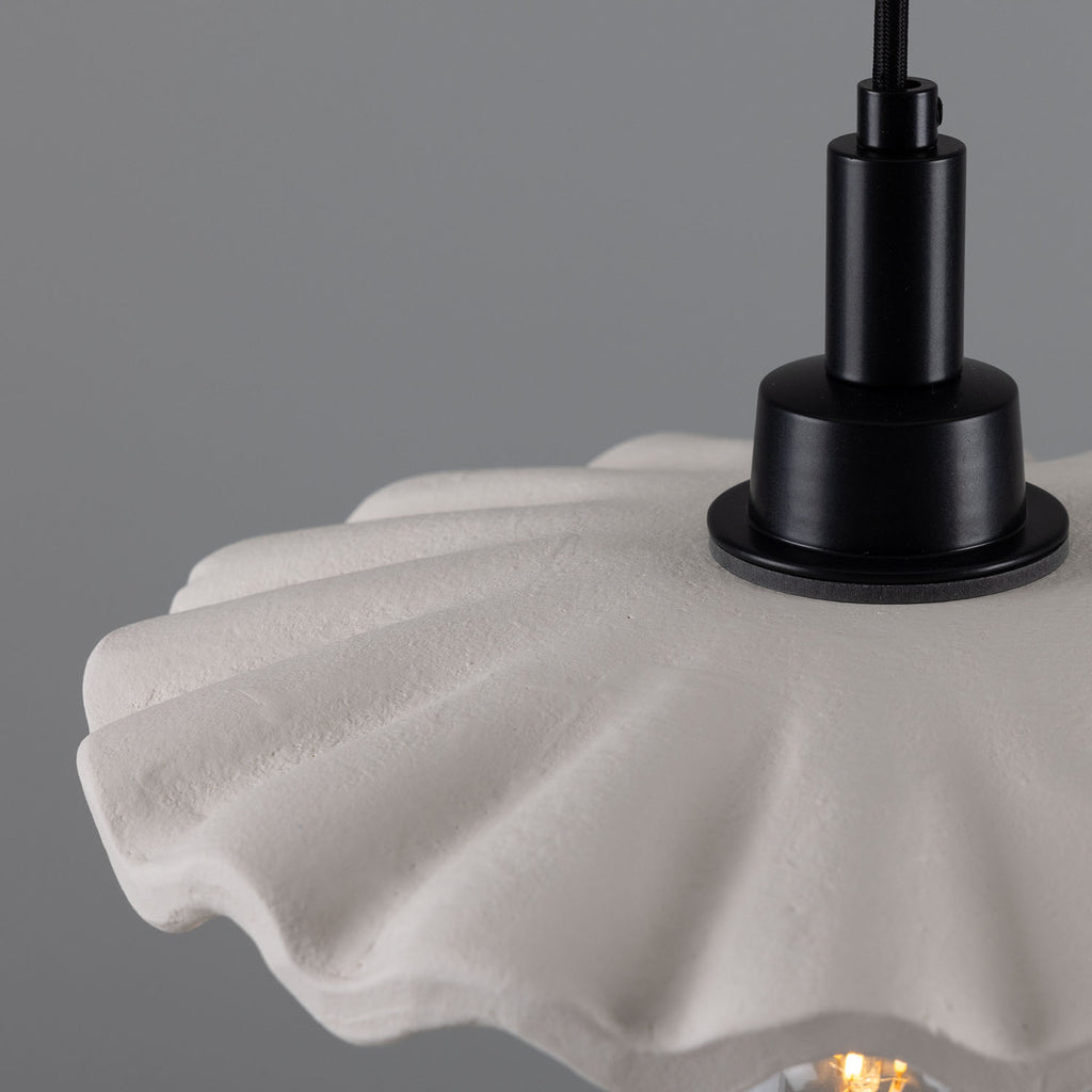 Kirhii Organic Ceramic Bathroom Pendant Light 27cm, Matte White Striped